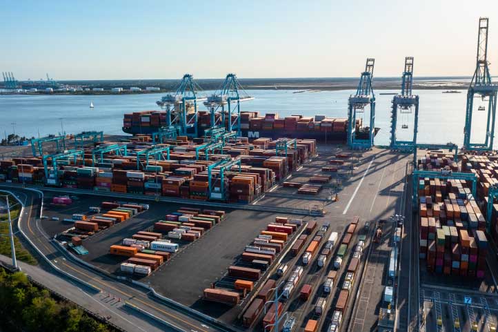 port equipment, STS cranes, at the Port of Virginia